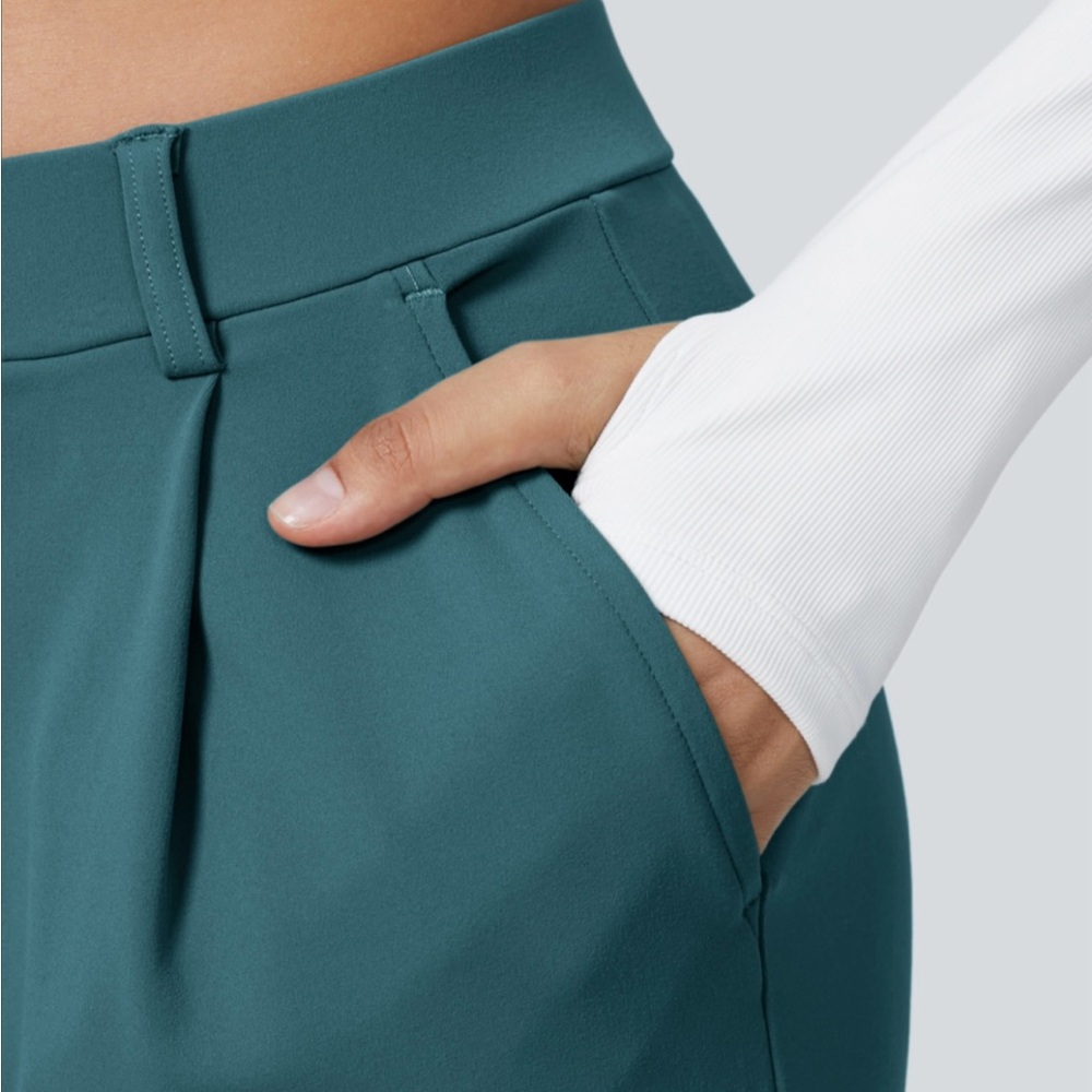 Halara Flex™ DayStretch High
Waisted Pocket Straight Leg Work Small - Picture 3 of 11